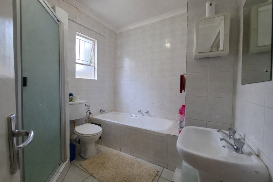 2 Bedroom Property for Sale in Safari Gardens North West